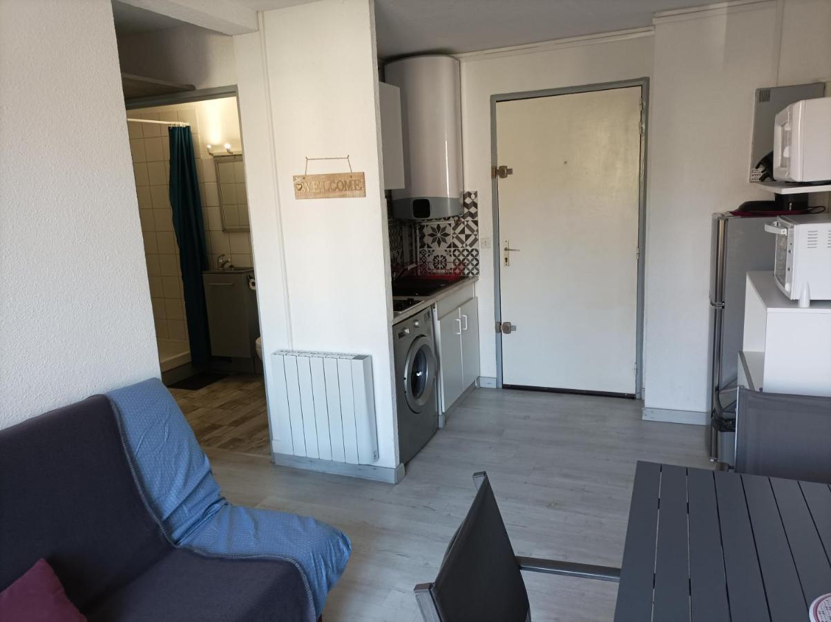 Lara 2 - T2 Balcon Piscine Lit Double & Clic-Clac Parking Pres Du Centre-Port Et Ile Loisirs آجد المظهر الخارجي الصورة