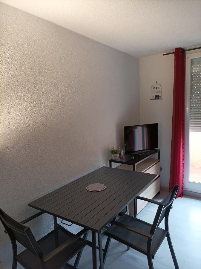Lara 2 - T2 Balcon Piscine Lit Double & Clic-Clac Parking Pres Du Centre-Port Et Ile Loisirs آجد المظهر الخارجي الصورة